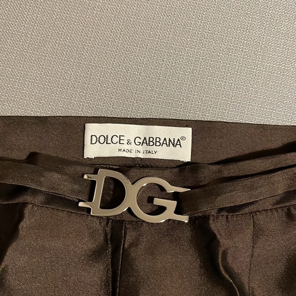 Dolce&Gabbana Silk Shorts with Logo Belt Buckle - Picture 4 of 8